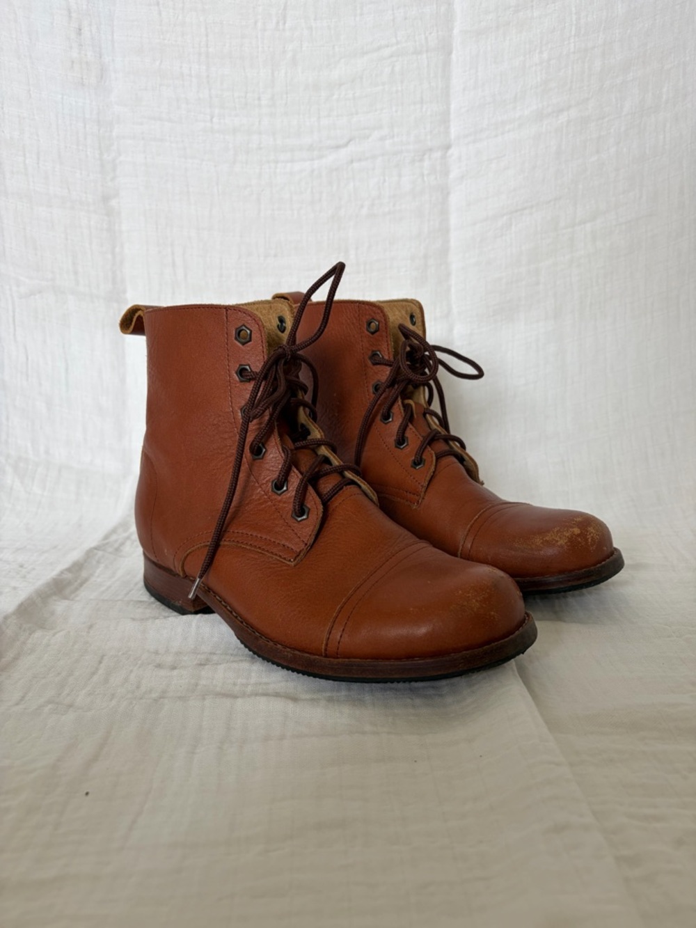 Women’s Brown Leather Lace-Up Boots